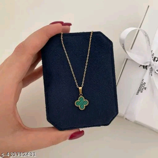 Winnifred Stainless Steel Gold Green Clover Pendant chain