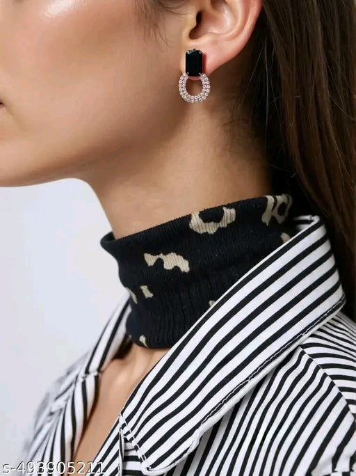 Wonderful Black Stone Earring