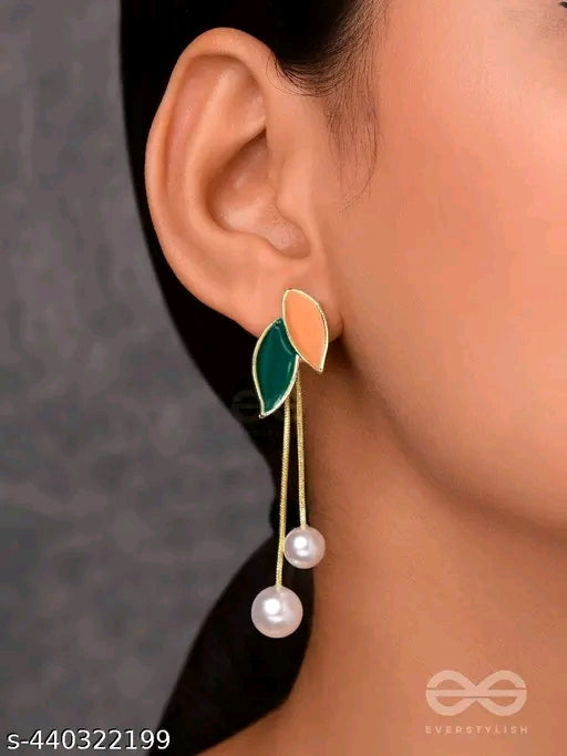 Korean Beautiful Leaf With Pearl Earring